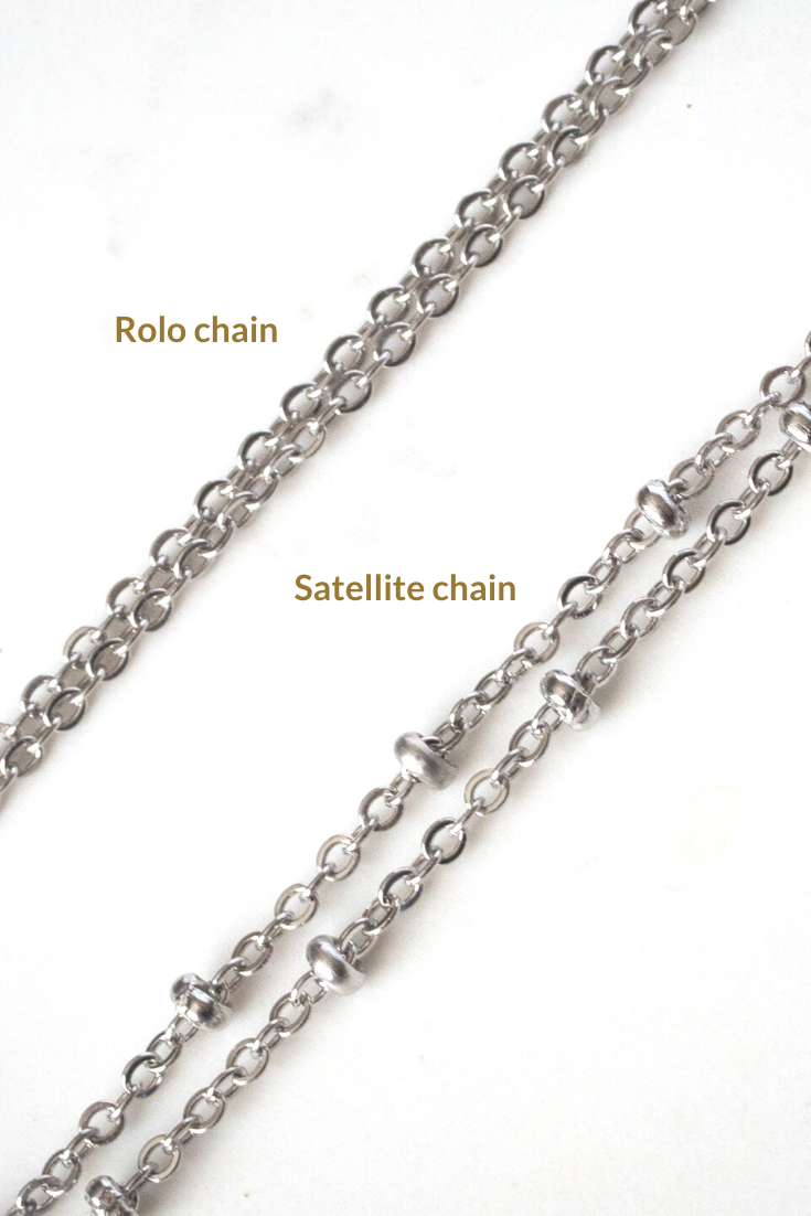 rolo and satellite chain styles side by side